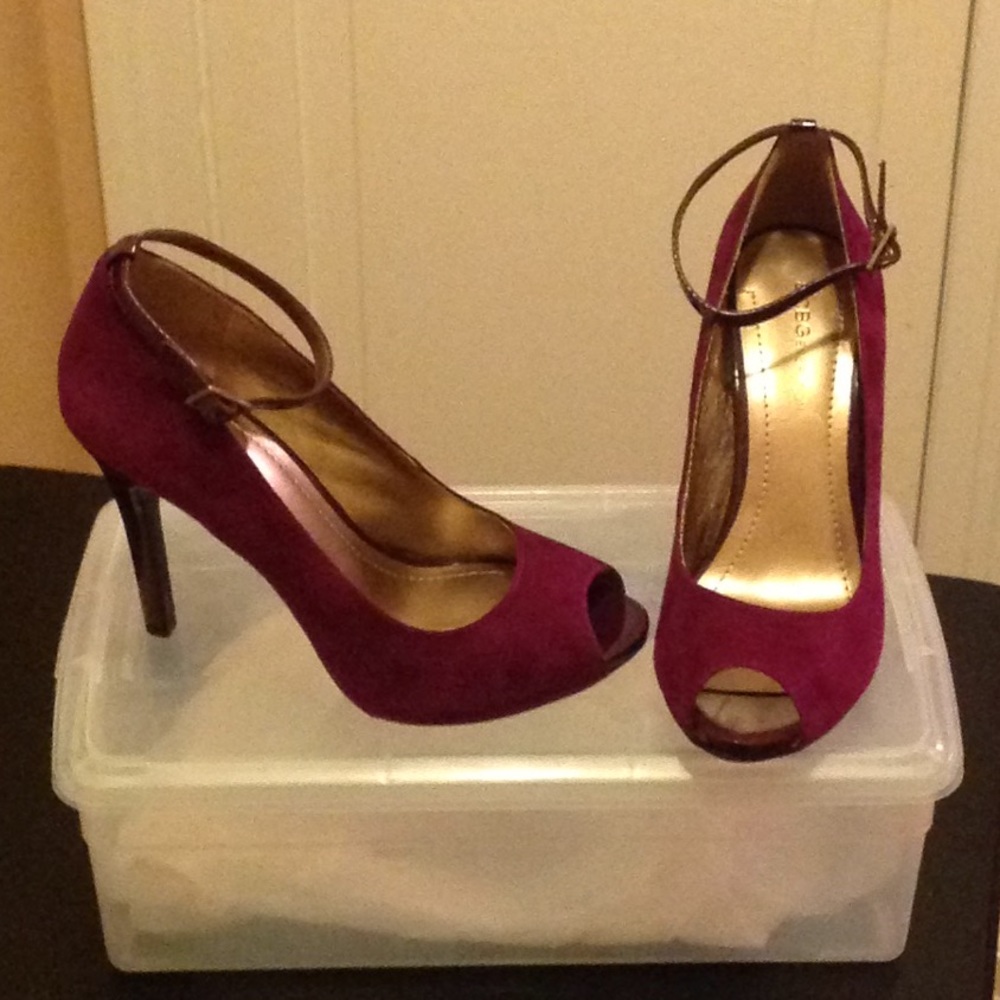 BCBG Generation peep toe ankle strap stiletto